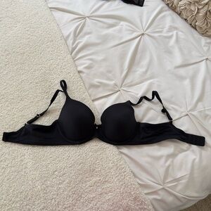Soma Bra Embraceable Full Coverage Black 34C Excellent Condition